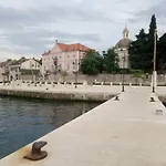 Lomar Apartman